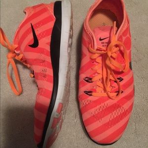 Nike free trainers (8)